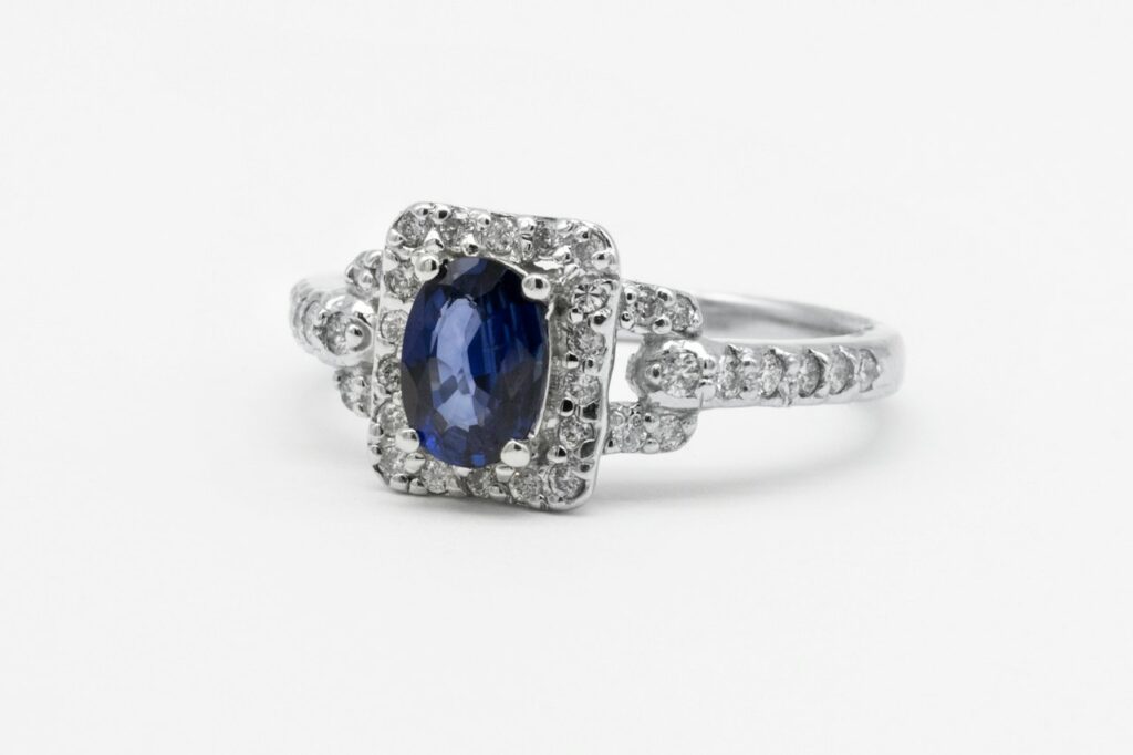 Sapphire Cocktail Ring in White Gold